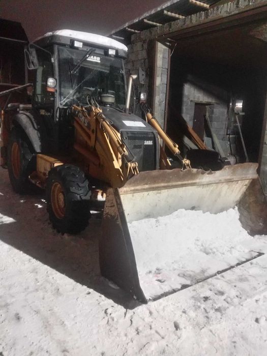 Экскаватор погрузчик, CASE580SR, ковш 1.2м3, уборка снега, чистка снег