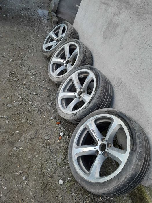 Vand jenti bmw r19 cu cauciuc