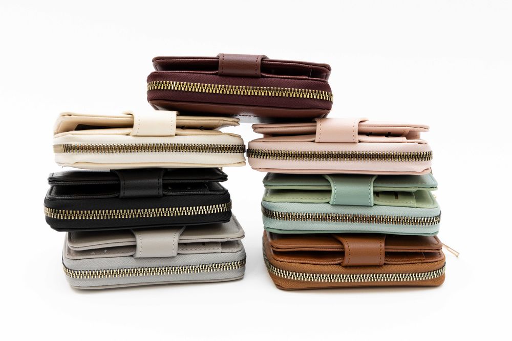 Дамски портфейл AMORE Valentina в седем цвята