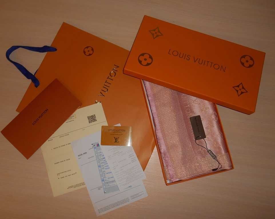 Eșarfă pentru femei Louis Vuitton 066