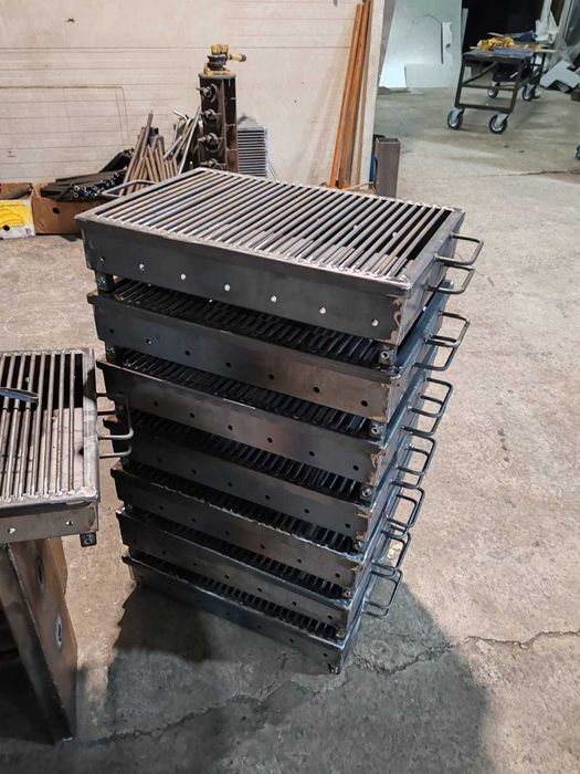 DOAR 249 RON!!! Grătar 60x40 cm,cu grill de 8 mm (bbq, cărbune, lemn