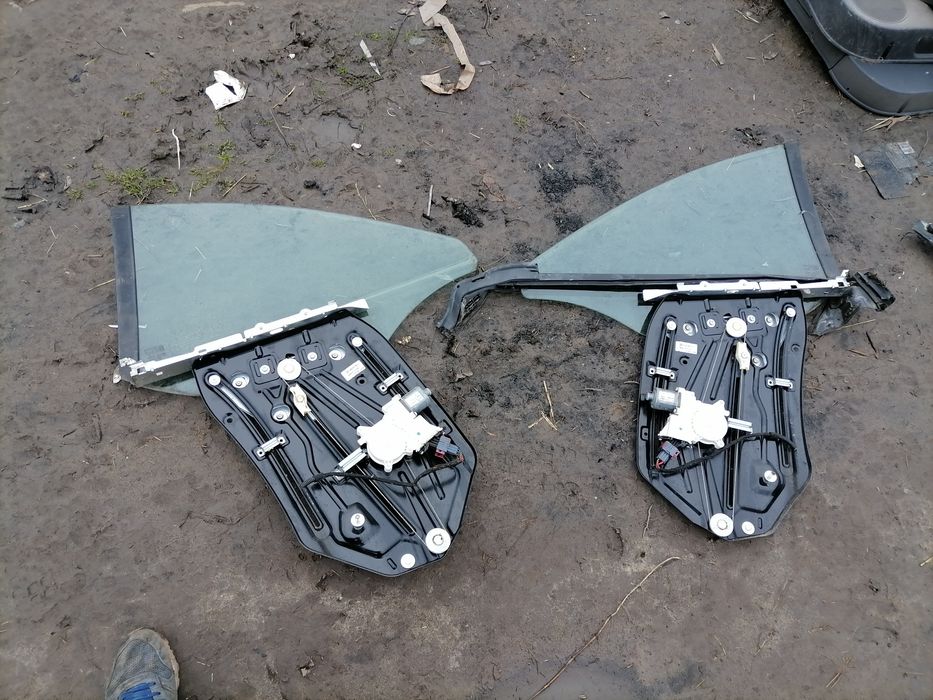 Geam stânga dreapta spate fata Opel astra cabrio twintop dezmembrări