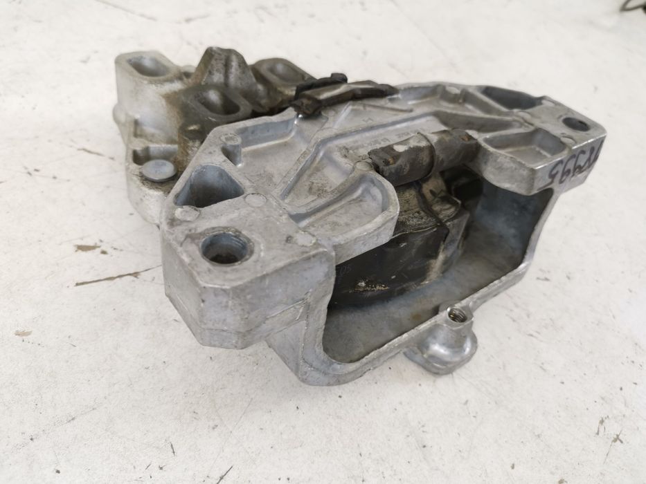 Тампон Мотор Мерцедес-Бенц / Mercedes-Benz A-Class W177/V177 Оригинале