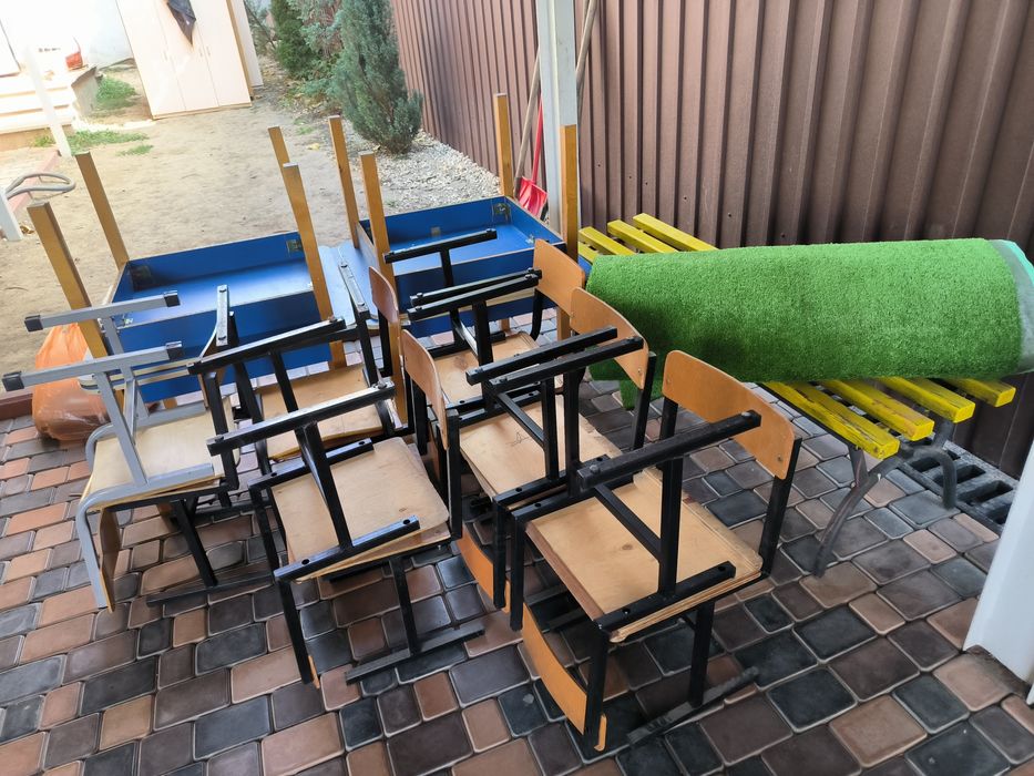 Кроватки, столики, шкафчики детские