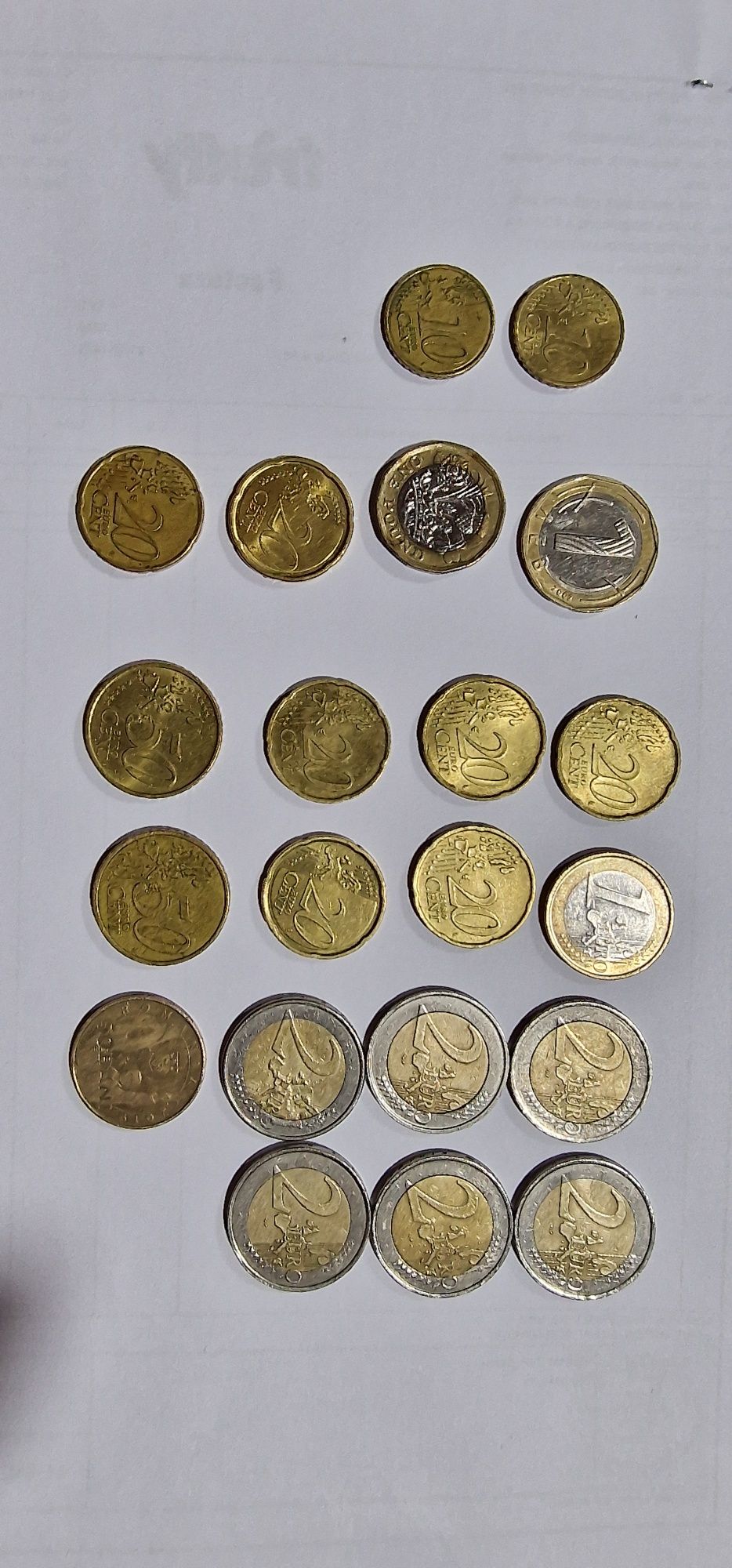 Vând monede euro