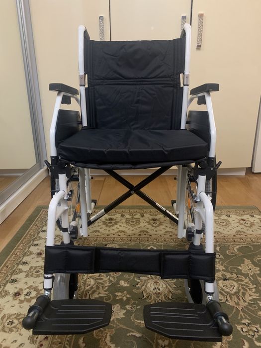 Инвалидная коляска