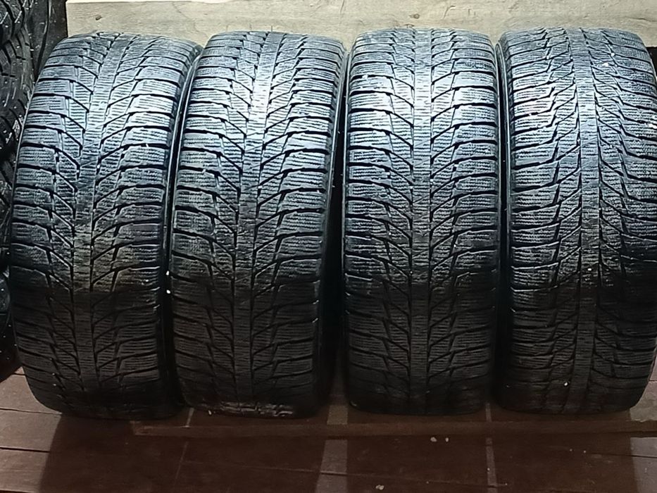 225/45/17 комплет Triangle