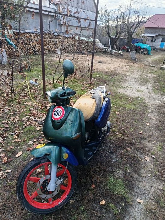 Vând sau schimb cuter de 125cc