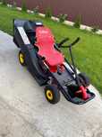 Tractoras - kart de  tuns iarba