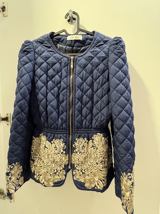 Geaca eleganta cu model deosebit