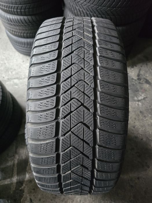Pirelli 235/35 R20 92W MS iarnă