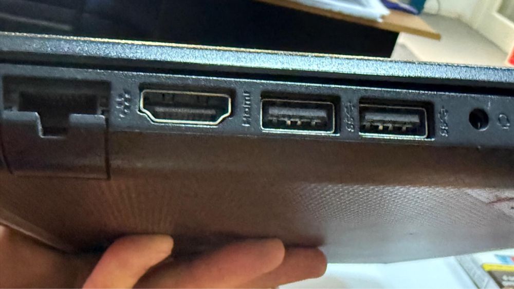 Laptop I3 performant la in pret foarte avantajos