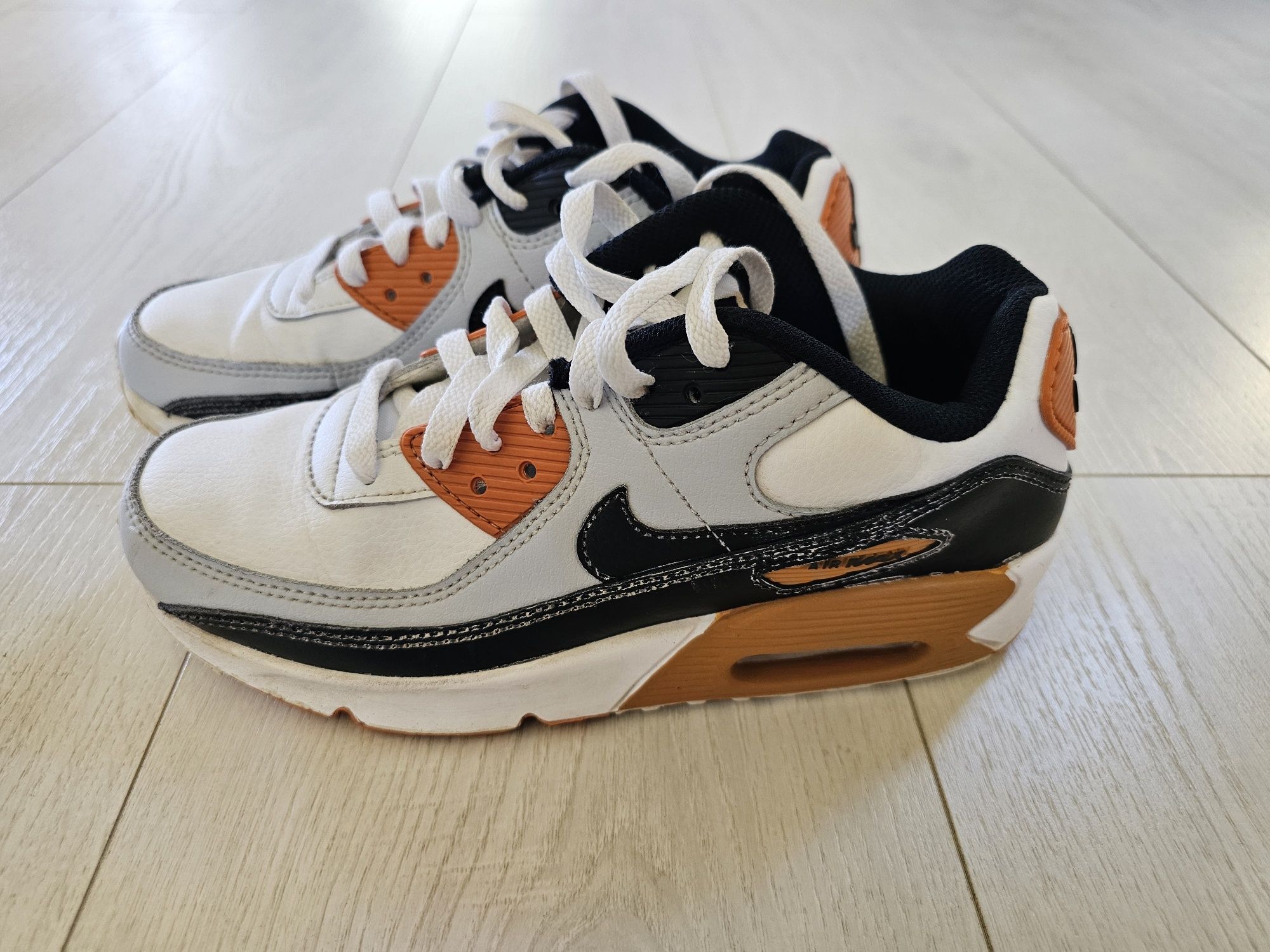 Маратонки nike 36,5 номер