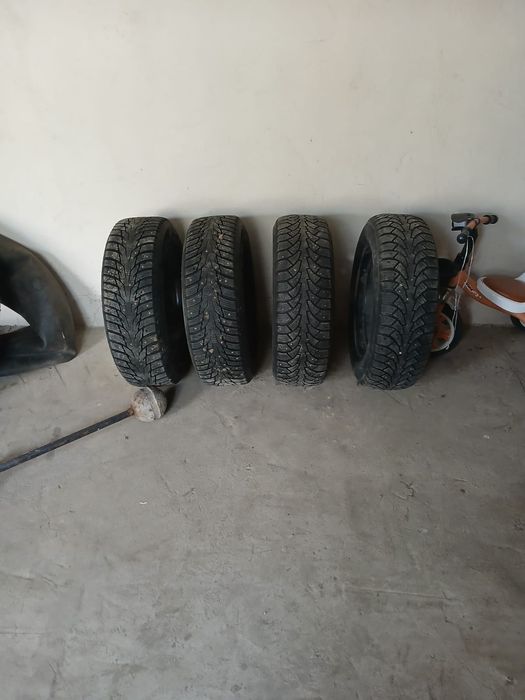 продам зимние шины