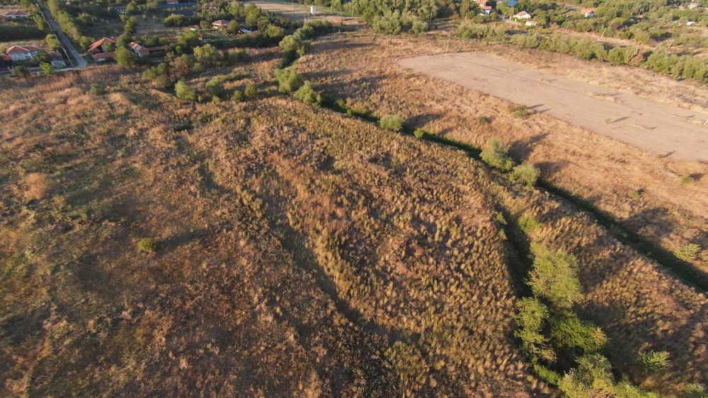 Продавам парцел в регулация.