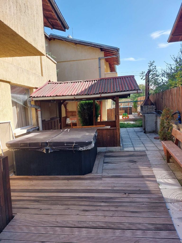 Продава се Къща в с. Баня, Област Благоевград - 340 кв.м за 765 €/кв.м - Снимка #4