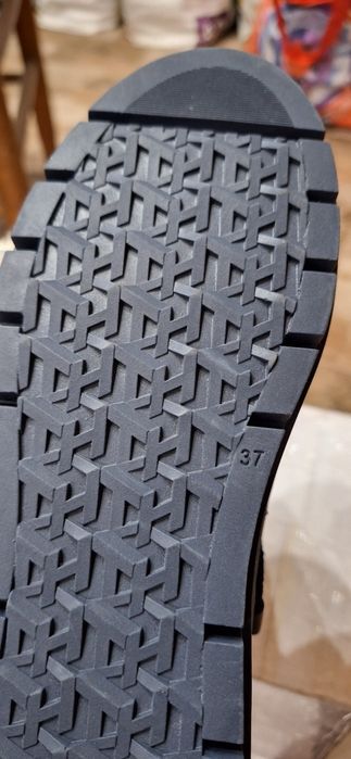 vand ghete pt zăpadă dama de la Tommy mar 37