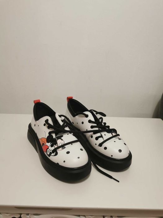 Pantofi sport casual de piele  cu Mickey Mouse