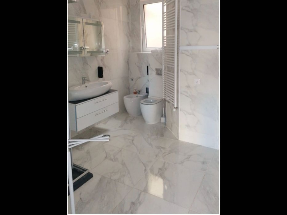 Duplex în vilă piața Victoriei 2+3+terasa intrări separate