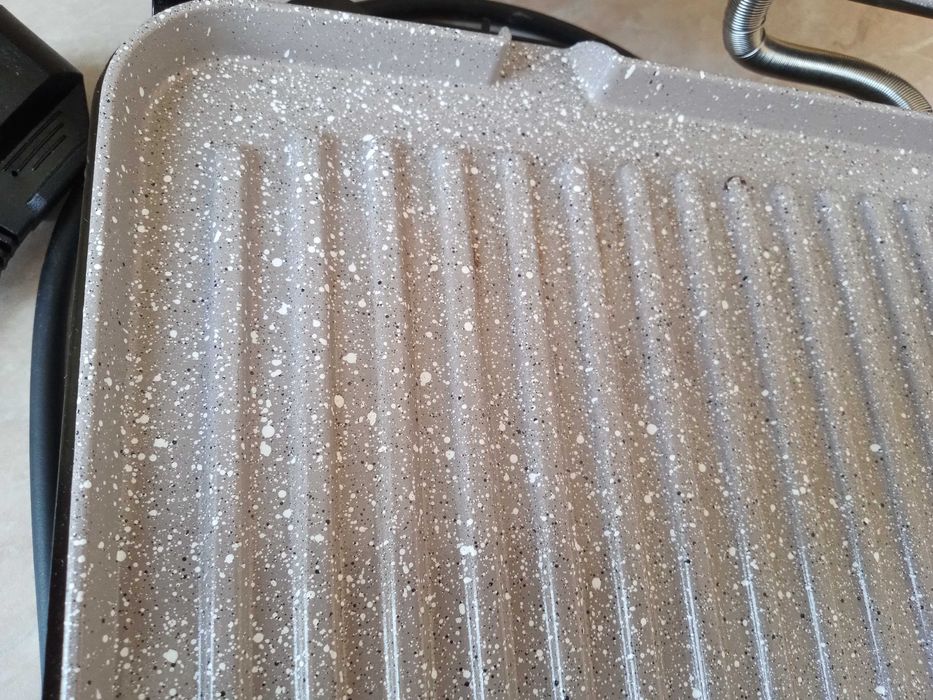 Грил преса Finlux FCG-2008M