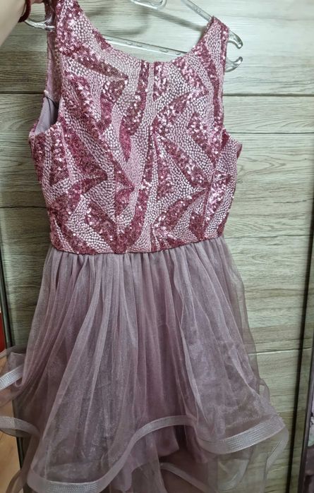 Дамска официална ( бална ) рокля