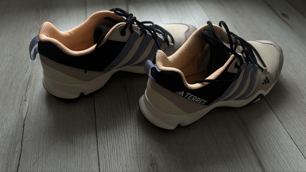 Маратонки Adidas Terrex 39 1/3