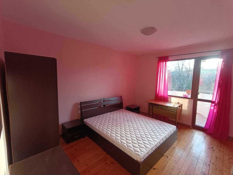 Дава се под наем Тристаен апартамент в София, Слатина - 90 кв.м за 500 € - Снимка #1