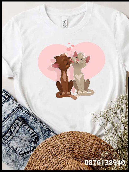 Подаръци, картини, тениски за любим човек.