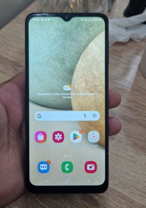 Продам телефон Samsung A04 память 64гб состояние отличное