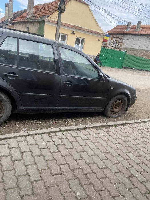 Vw golf 4 pentru piese