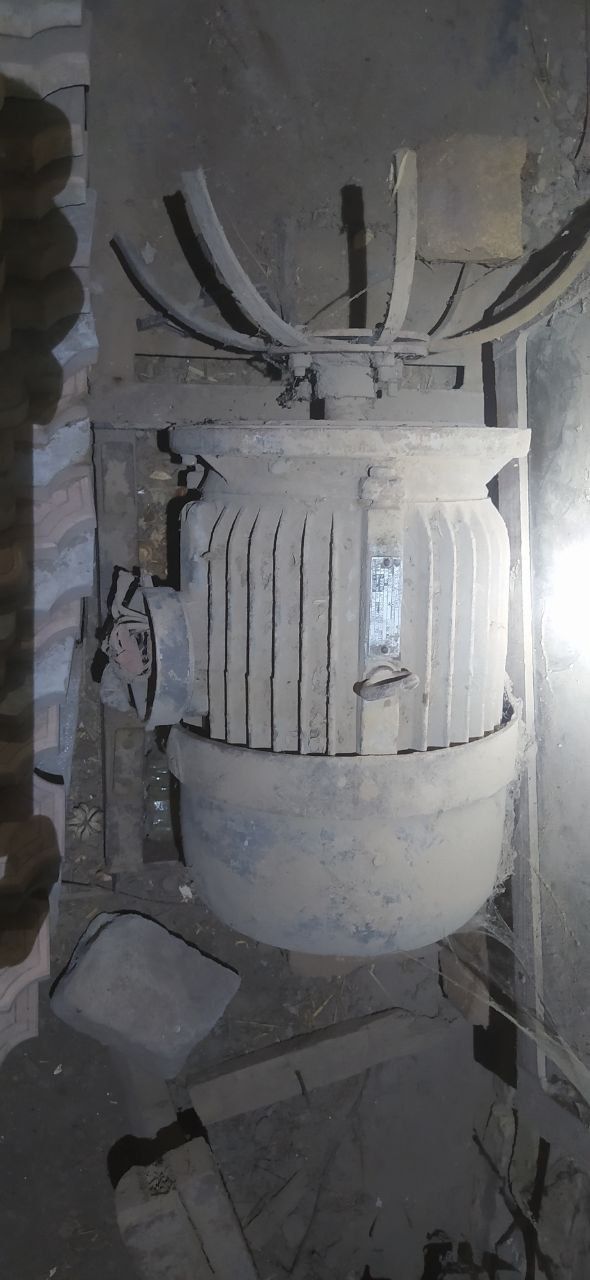 Elektro    motor