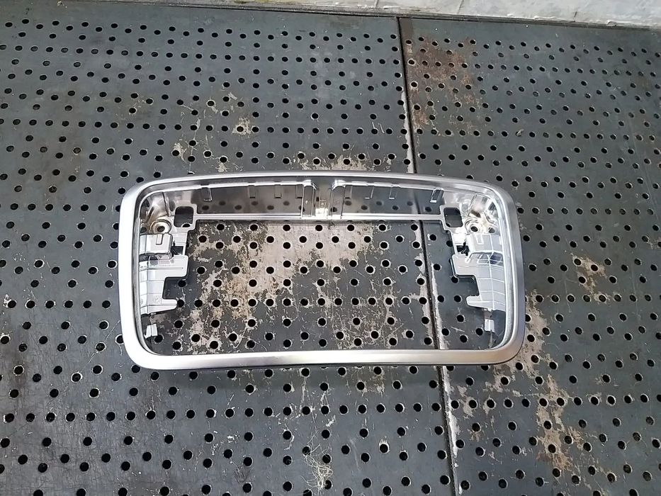 Rama ornament radio mercedes cla x117 1119088x