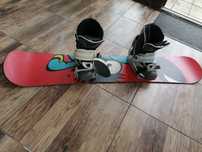 Vând set snowboard