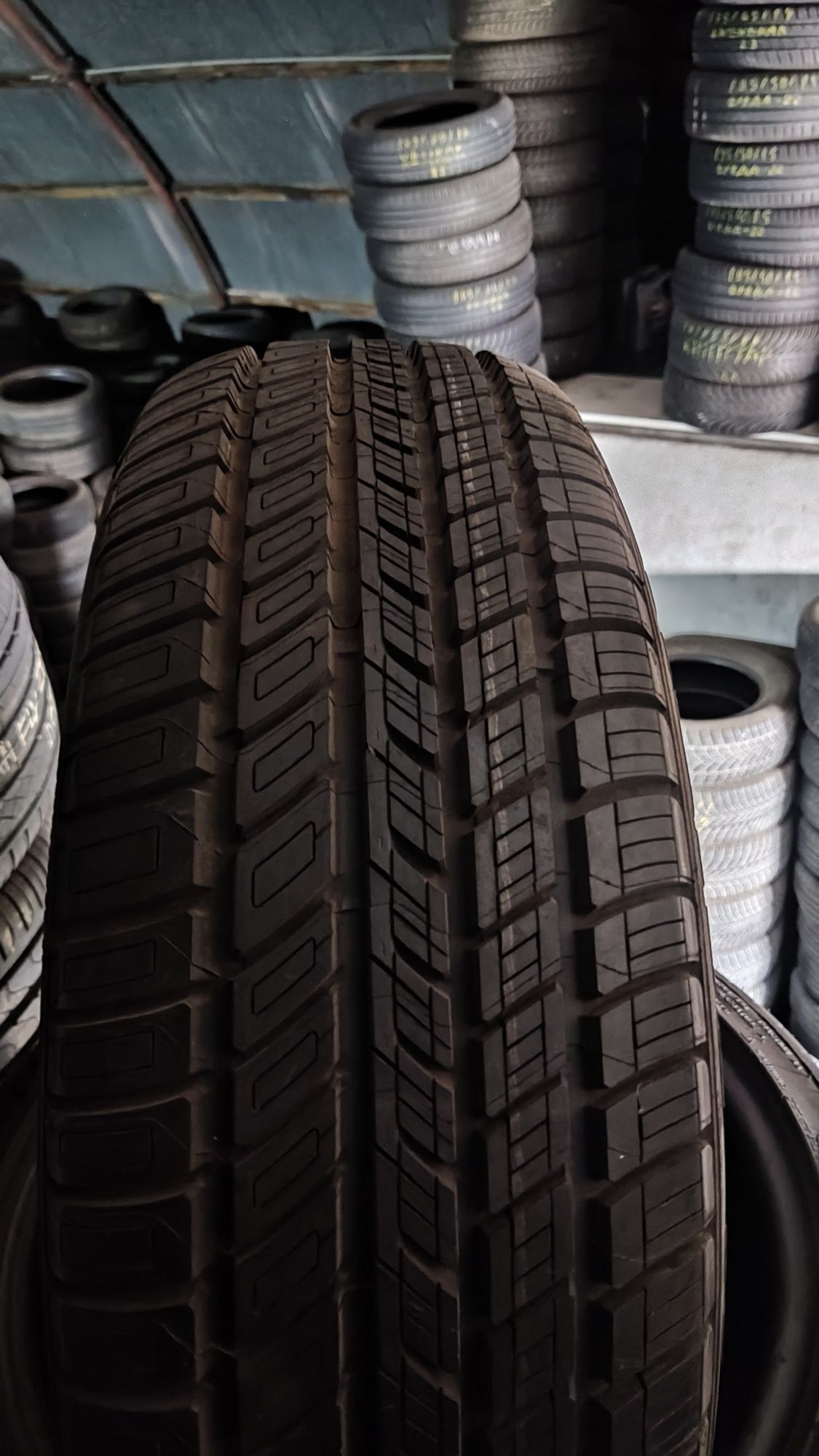 1бр чисто нова гума 195/70/14 Michelin
Energy
Гумата е чисто нова с ет