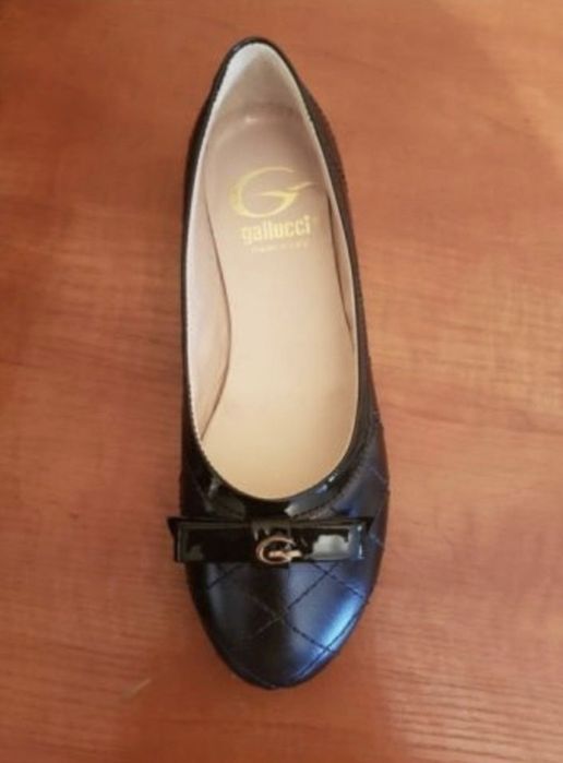 Продам балетки 33р, 35р новые (Italy)