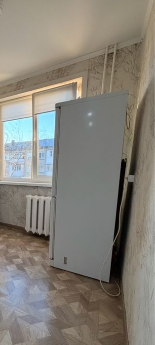 Холодильник большой 20000