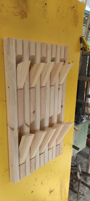 хитови закачалки от дърво