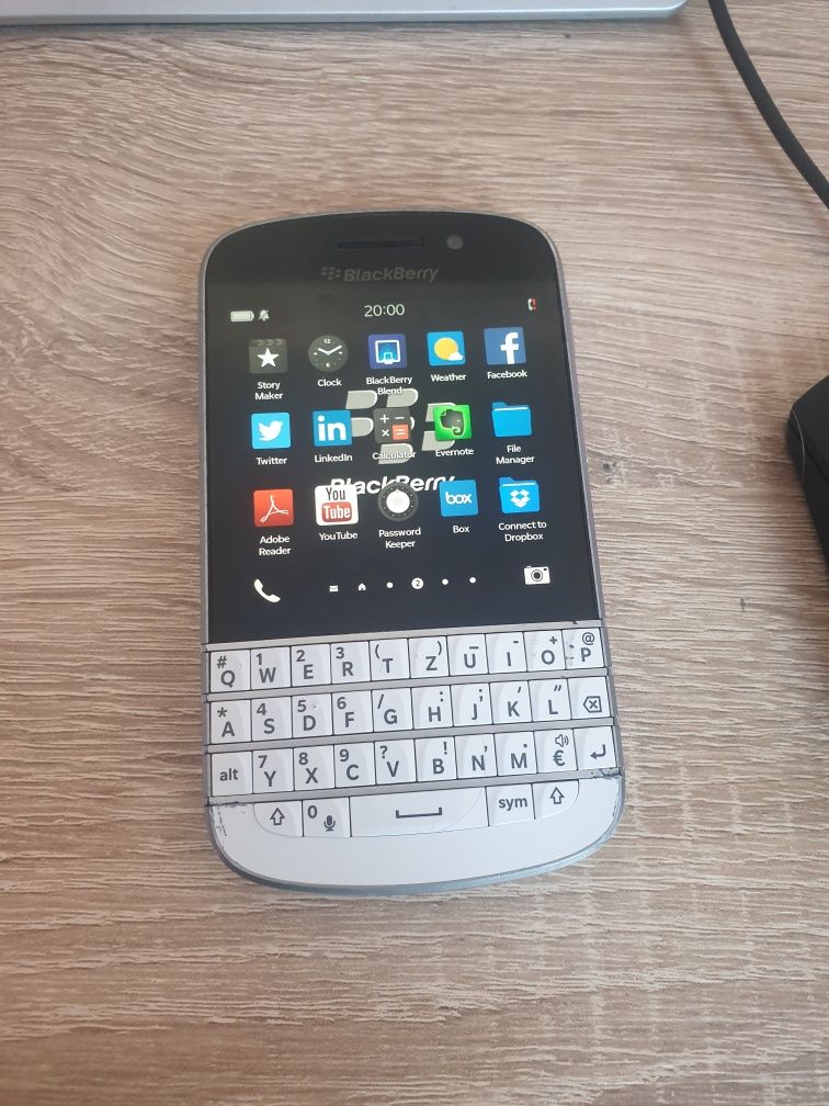 Blackberry Q10-white