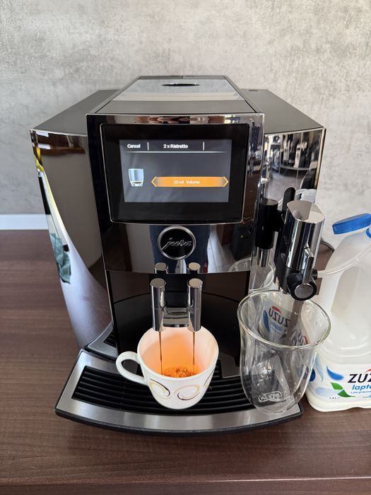 Espresor expresor automat tonomat de cafea Jura impresa S8