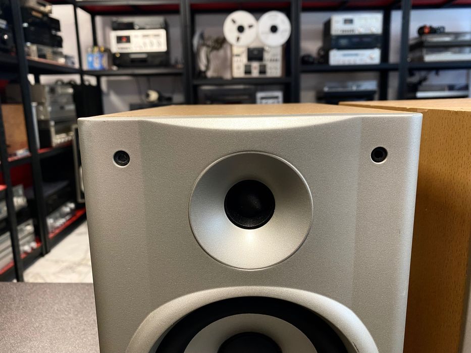 Букшелф тонколони Denon