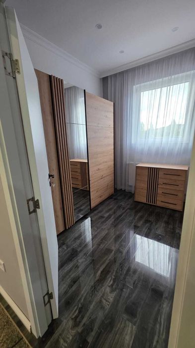 Dau spre inchiriere apartament  mobilat si utilat