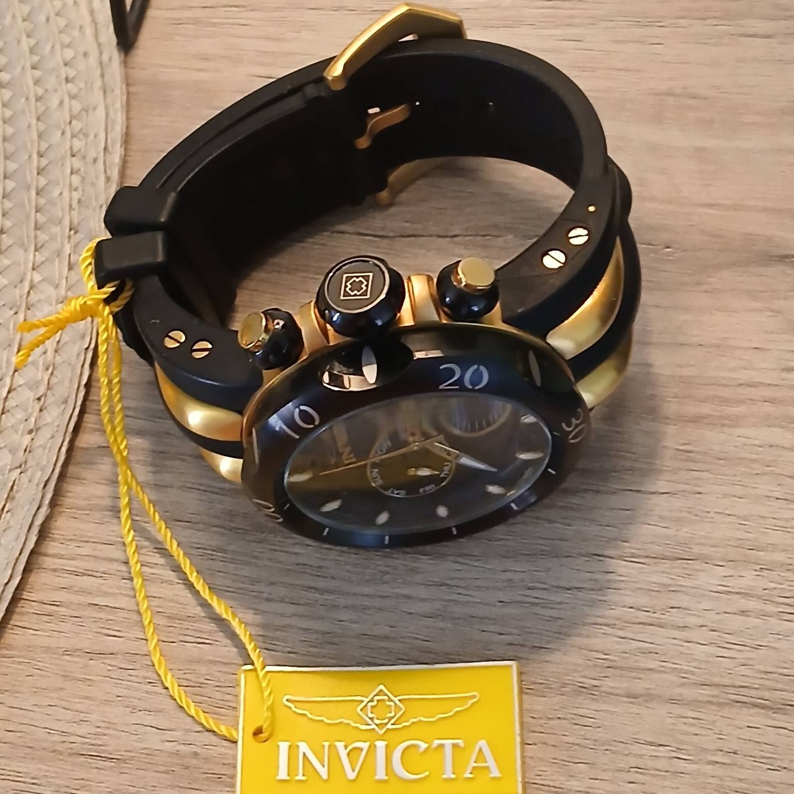 Invicta Venom 266661