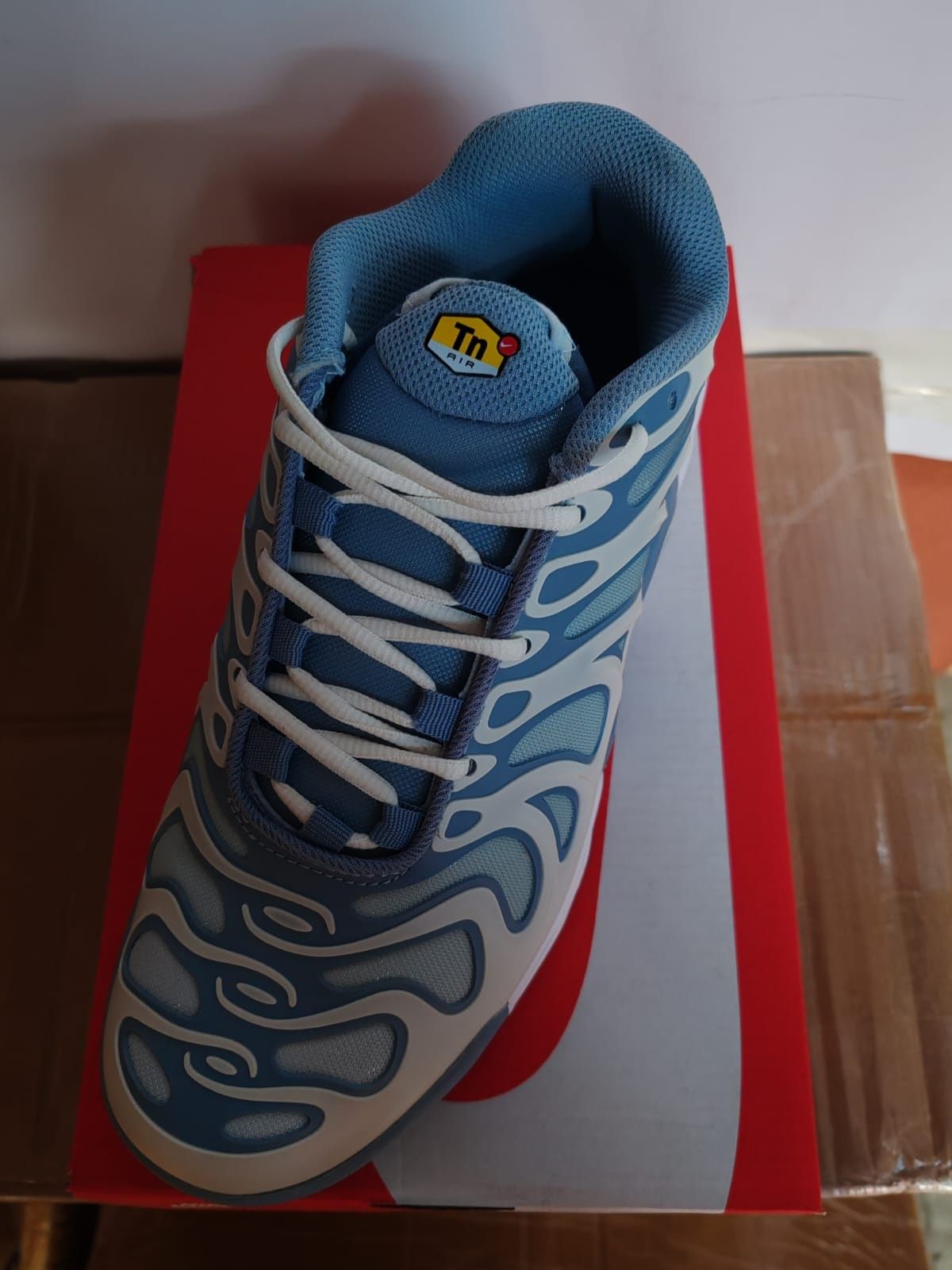 Nike air max plus drift.,