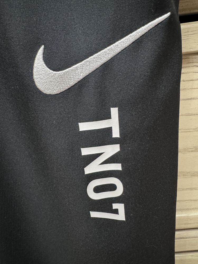 Pantaloni sport Nike, marime M