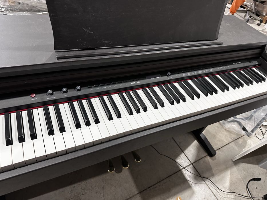 Дигитално пиано Ringway TG8876 Rosewood – отлично състояние