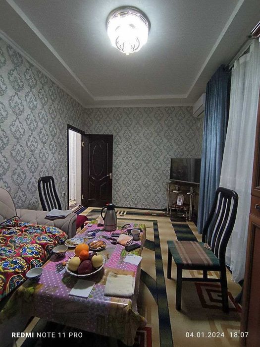 Квартира сотилади, 2 этажкали домни, 1 чи этажи 54.5 кв.м.