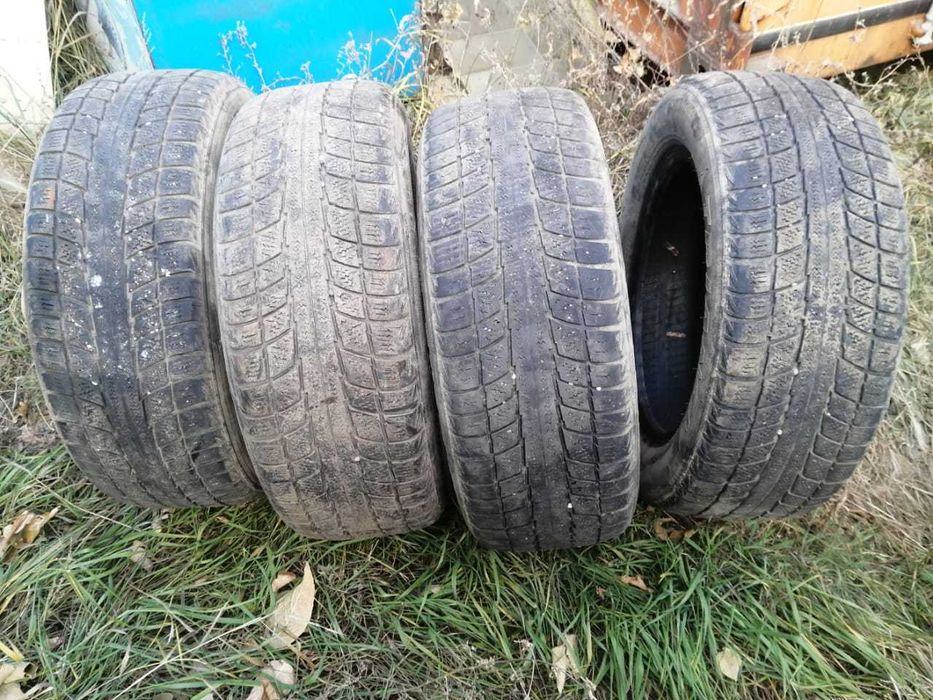 Продам зимнюю резину б/у