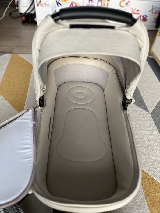 Кош за новородено Jane Sweet carrycot