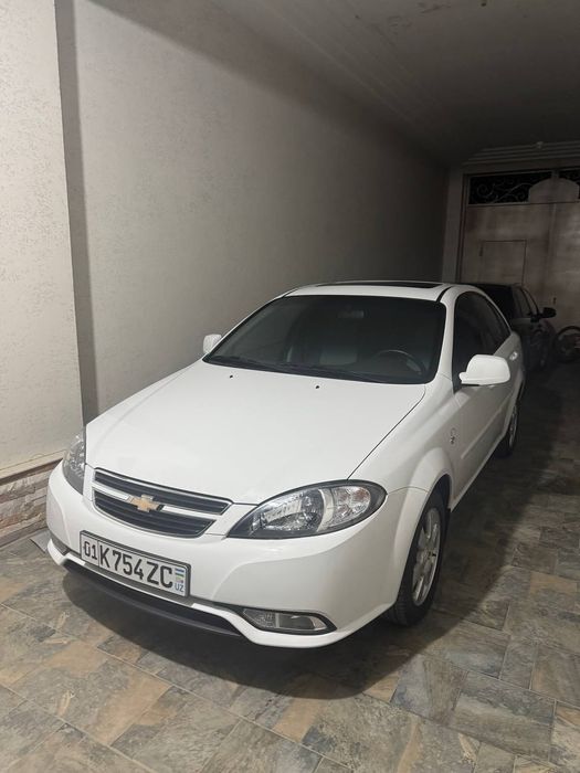 Lacetti Gentra 2023