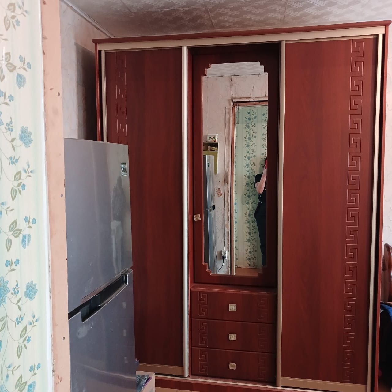 Продам шкаф в отличном состоянии